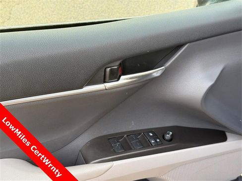Used 2023 Toyota Camry LE w/ Convenience Package image 18