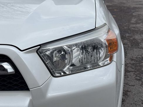 Used 2013 Toyota 4Runner SR5 image 11