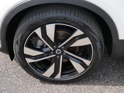 Used 2023 Volvo XC40 B5 Ultimate w/ Protection Package Premier AWD/4WD image 15