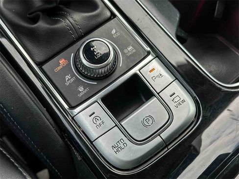 Used 2022 Kia Telluride SX w/ SX Prestige Package image 38