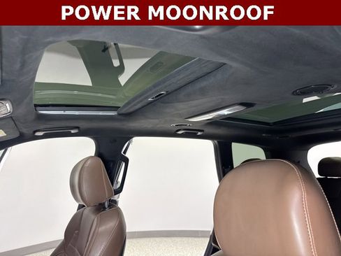 Used 2020 Kia Telluride SX w/ SX Prestige Package image 3