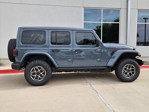 New 2026 Jeep Wrangler Unlimited Rubicon AWD/4WD image 2