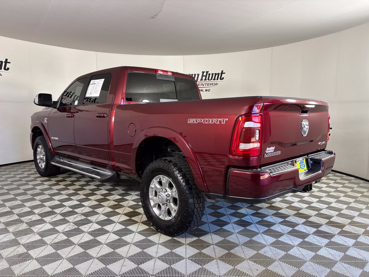 Used 2022 RAM 2500 Laramie AWD/4WD image 6