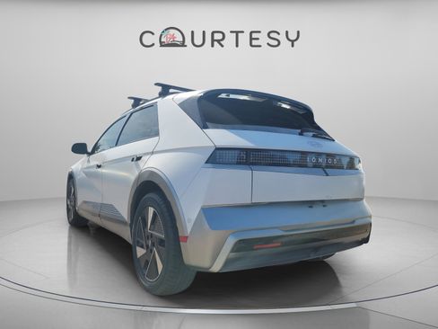 New 2026 Hyundai Ioniq 5 Limited image 2