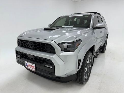 Used 2025 Toyota 4Runner TRD Sport image 4