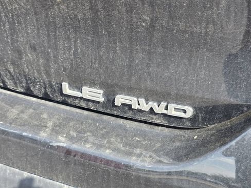 Used 2023 Toyota Highlander LE AWD/4WD image 17