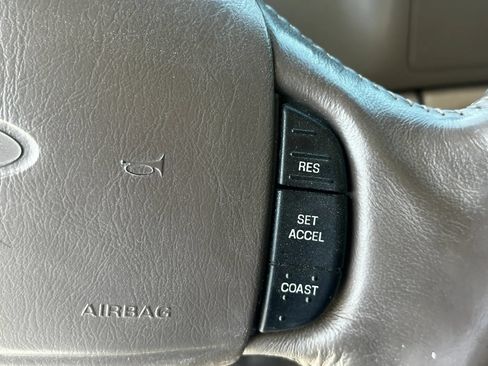 Used 1999 Ford F350 2WD Crew Cab DRW Super Duty image 21