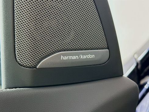 New 2026 BMW X7 xDrive40i w/ M Sport Package image 19