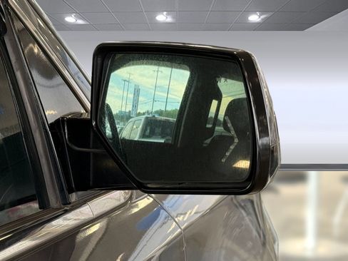 Used 2018 GMC Yukon Denali w/ Denali Ultimate Package AWD/4WD image 37