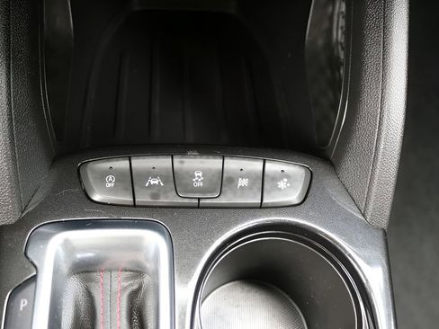 Used 2022 Chevrolet TrailBlazer RS FWD image 25