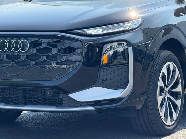New 2026 Audi Q3 quattro 2.0T AWD/4WD image 2