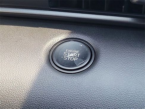 New 2025 Hyundai Elantra Sport image 7