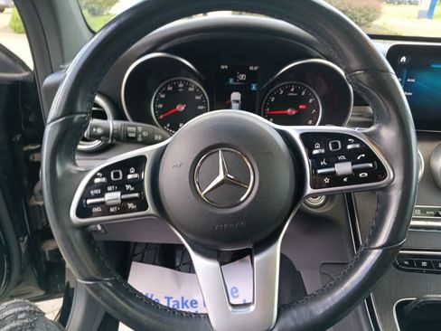Used 2022 Mercedes-Benz GLC 300 4MATIC image 11