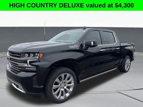 Used 2021 Chevrolet Silverado 1500 High Country w/ Technology Package image 2