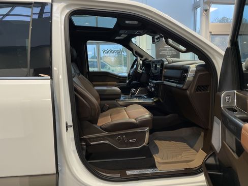 Used 2025 Ford F150 King Ranch AWD/4WD image 41