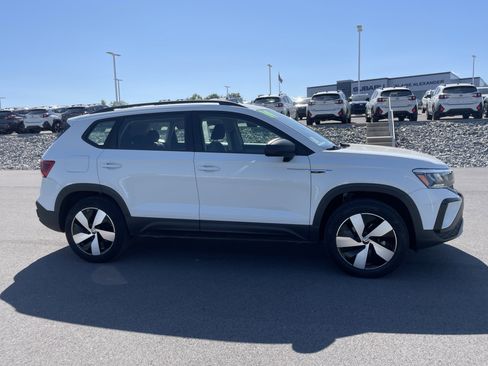 Used 2024 Volkswagen Taos S AWD/4WD image 2