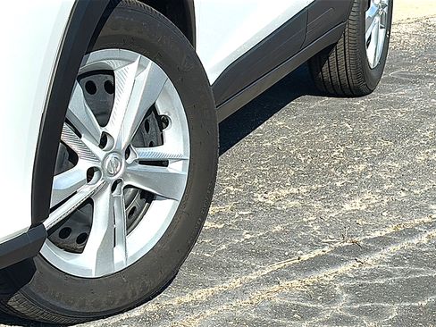 New 2025 Nissan Kicks Play S image 3