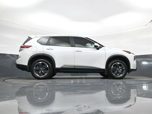 New 2026 Nissan Rogue SV image 22