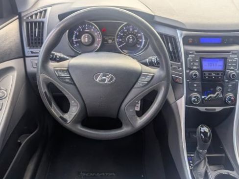 Used 2011 Hyundai Sonata GLS image 23