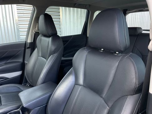 Used 2024 Subaru Forester Limited image 23