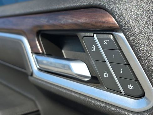 Used 2022 GMC Sierra 1500 SLT image 25