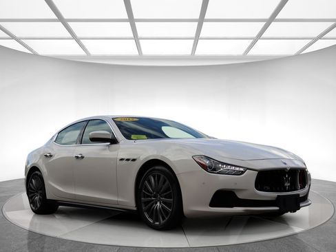 Used 2017 Maserati Ghibli S Q4 AWD/4WD image 3