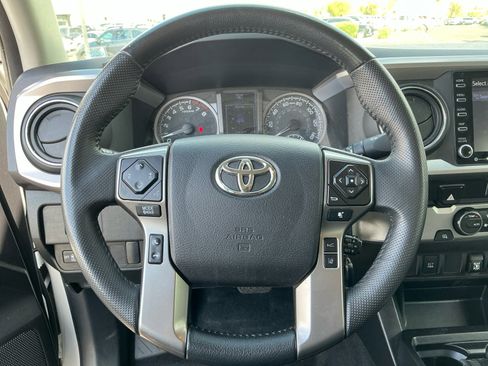 Used 2021 Toyota Tacoma SR5 image 9