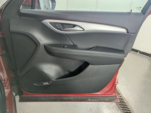 Used 2025 Buick Envision Avenir AWD/4WD image 22