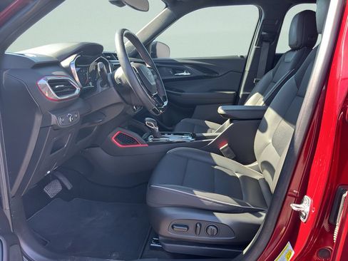 Used 2022 Chevrolet TrailBlazer RS w/ Convenience Package AWD/4WD image 13