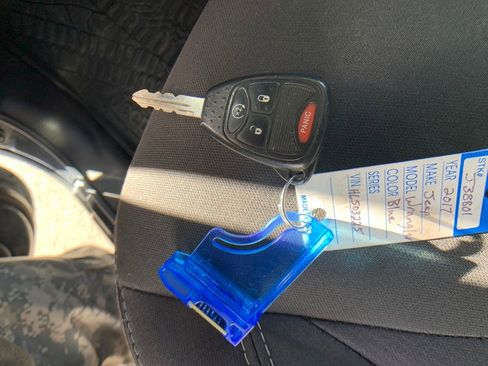 Used 2017 Jeep Wrangler Rubicon w/ Power Convenience Group image 30