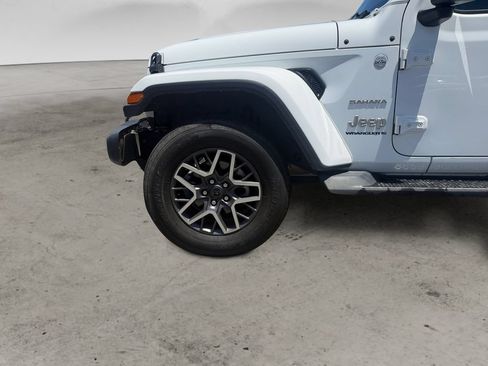 Used 2024 Jeep Wrangler Unlimited Sahara AWD/4WD image 14