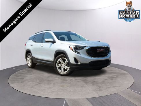 Used 2020 GMC Terrain SLE w/ Driver Convenience Package image 1