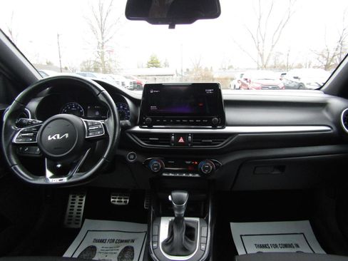 Used 2022 Kia Forte GT-Line w/ GT-Line Technology Package image 9