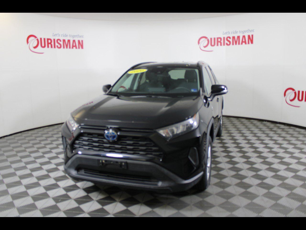 Used 2020 Toyota RAV4 LE w/ Carpet Mat Package AWD/4WD image 1
