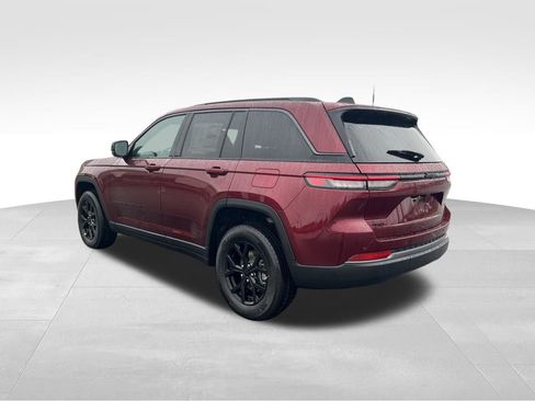 New 2026 Jeep Grand Cherokee Altitude image 3