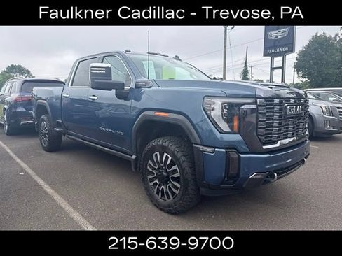 Used 2024 GMC Sierra 3500 Denali Ultimate AWD/4WD image 1