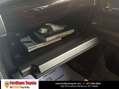 Used 2023 Toyota 4Runner Limited AWD/4WD image 32