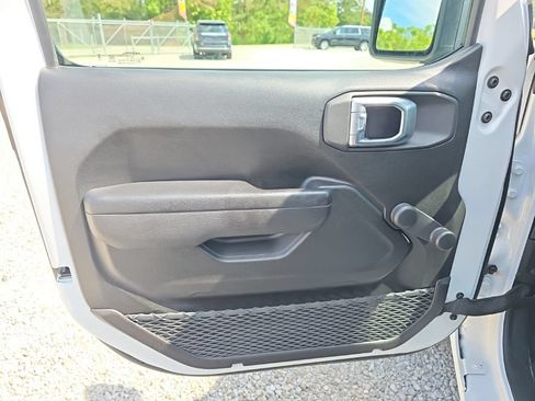 Used 2024 Jeep Wrangler Sport AWD/4WD image 12