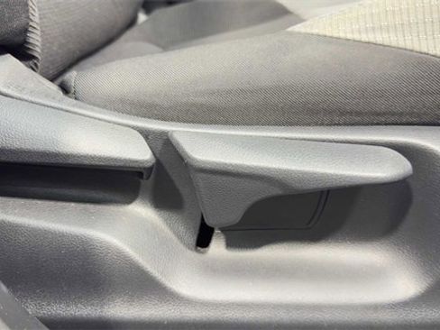 Used 2019 Toyota C-HR XLE image 14