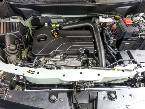 Used 2025 Chevrolet Equinox LT w/ Midnight Edition image 32