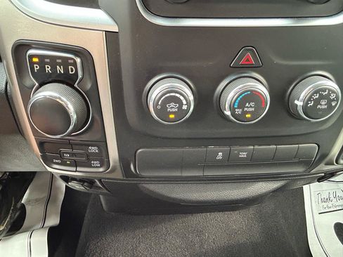 Used 2016 RAM 1500 Classic SLT AWD/4WD image 22
