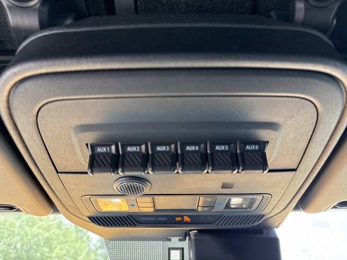 Used 2022 Ford Bronco 2-Door w/ Sasquatch Package AWD/4WD image 36