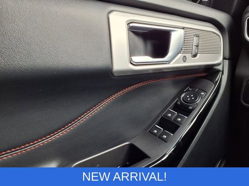 Used 2022 Ford Explorer ST-Line w/ Class IV Trailer Tow Package AWD/4WD image 22