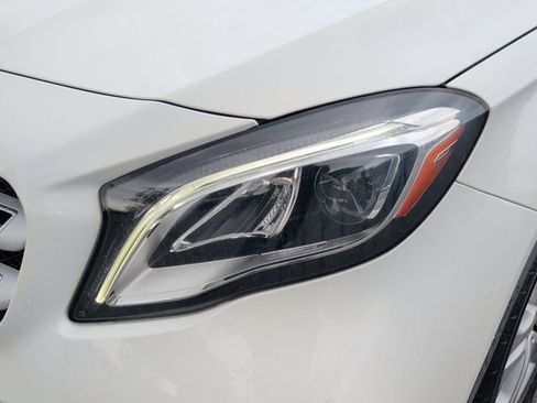 Used 2019 Mercedes-Benz GLA 250 image 10
