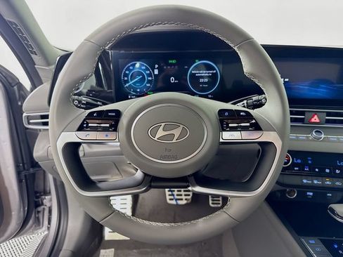 New 2025 Hyundai Elantra SEL FWD image 14