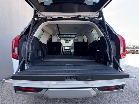 Used 2025 Ford Expedition Platinum AWD/4WD image 38