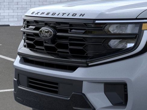 New 2026 Ford Expedition Platinum w/ Stealth Appearance Package image 17