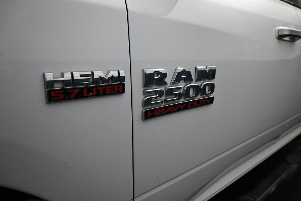 Used 2017 RAM 2500 SLT AWD/4WD image 9