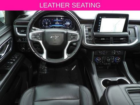 Used 2022 Chevrolet Tahoe Z71 w/ Luxury Package AWD/4WD image 23