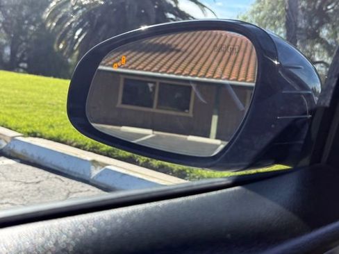 Used 2019 Genesis G70 2.0T Advanced w/ Sport Package image 16